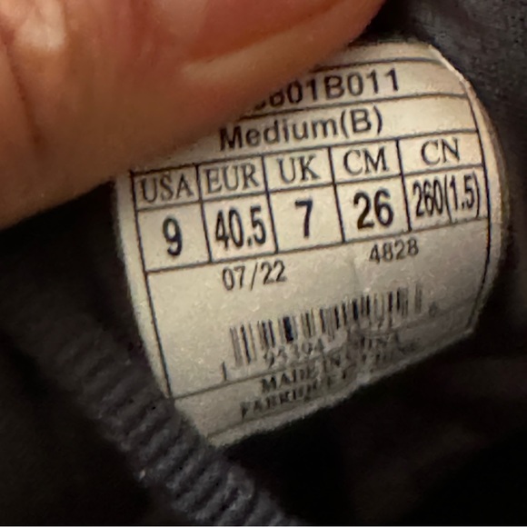 Womens Black Brooks Running Athletic Shoes - Picture 8 of 8